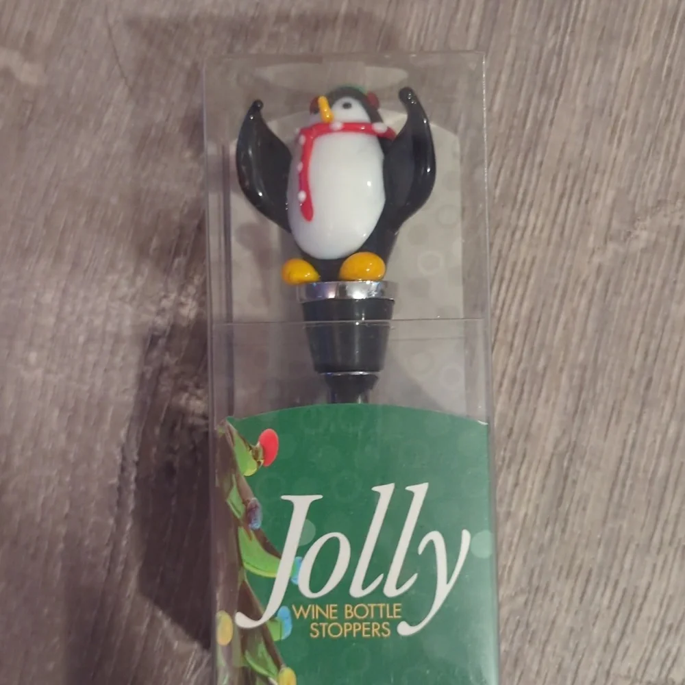 Pier 1 Imports Christmas Penguin Wine Gift Set NWT